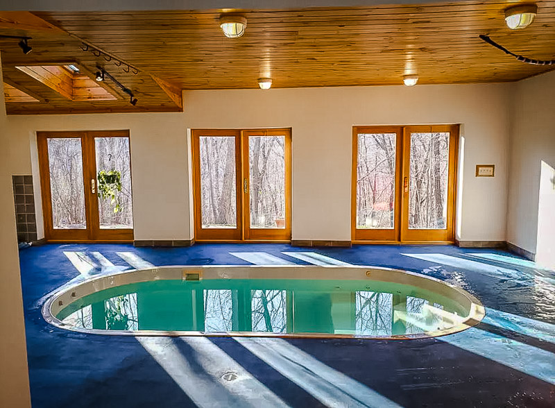 airbnb with indoor pool near me