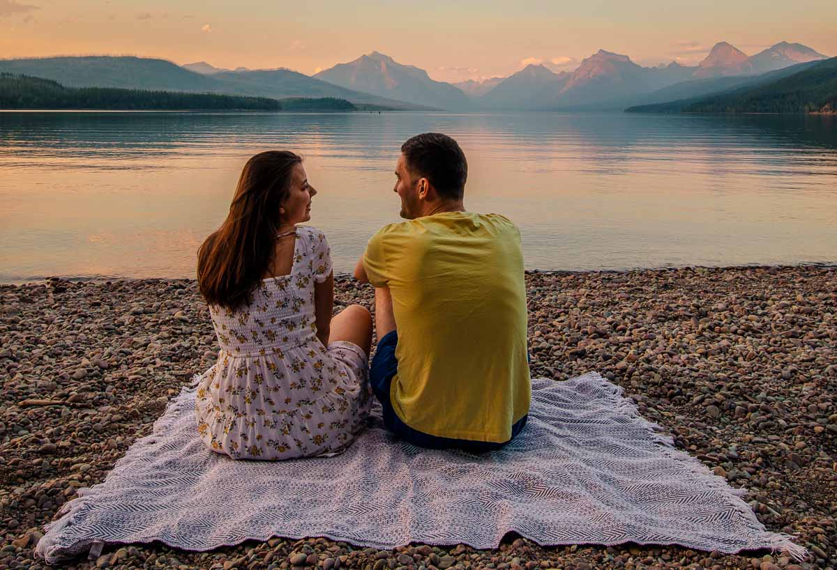 14 ESSENTIAL Tips For A Stress Free And Romantic Couple s Getaway