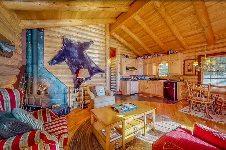 13 Cabin Rentals in Maine: Cozy Log Cabins + Lake Cottages for Rent