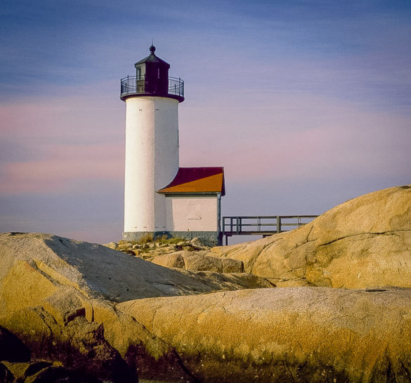 9 Prettiest Lighthouses to Visit in Massachusetts